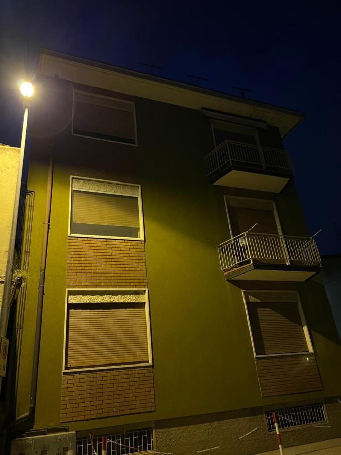Stay In Style - Vibrant Condo In San Giovanni Lupatoto Exteriér fotografie