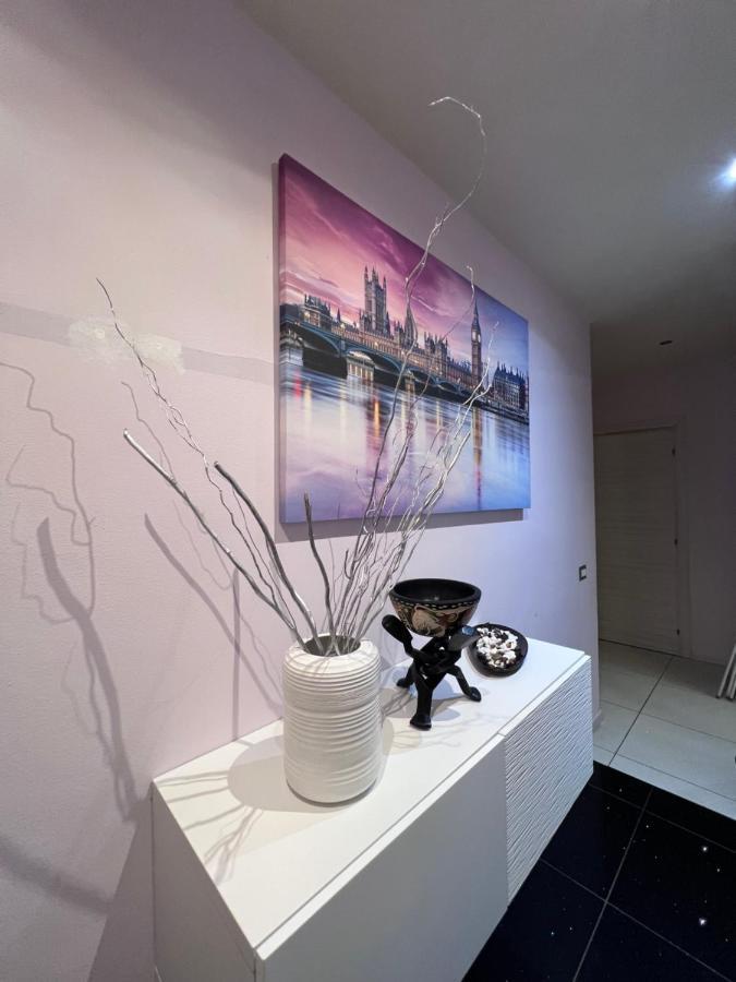 Stay In Style - Vibrant Condo In San Giovanni Lupatoto Exteriér fotografie