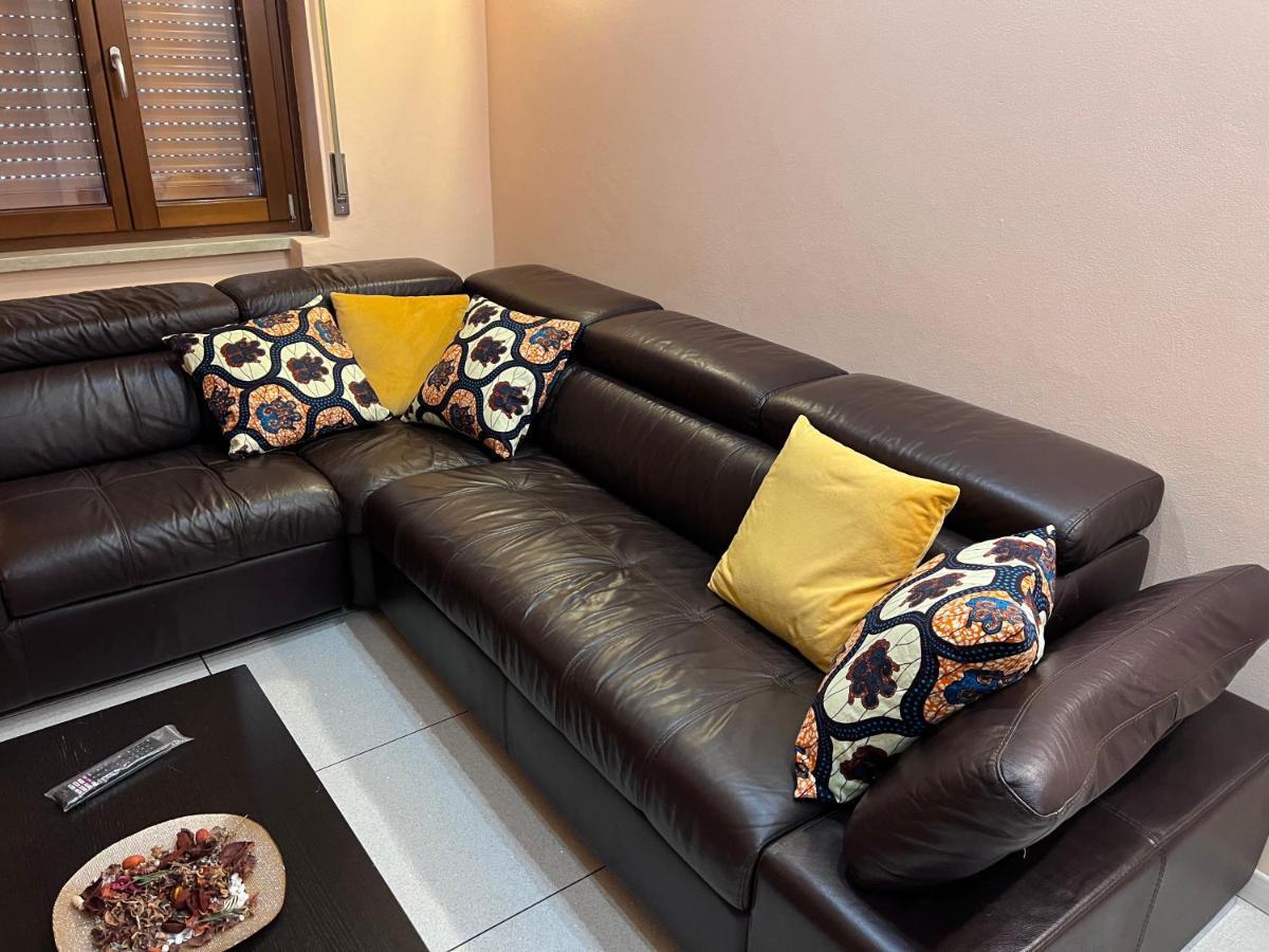 Stay In Style - Vibrant Condo In San Giovanni Lupatoto Exteriér fotografie