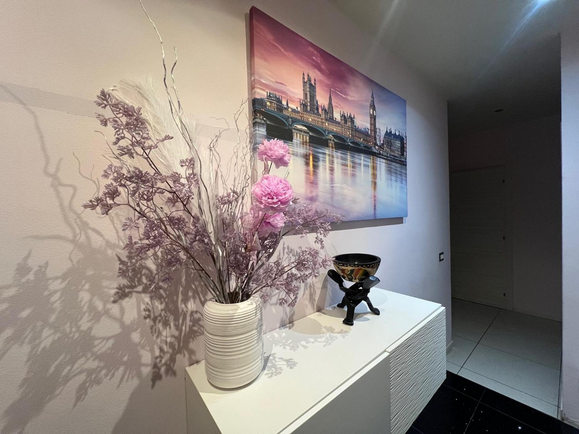 Stay In Style - Vibrant Condo In San Giovanni Lupatoto Exteriér fotografie